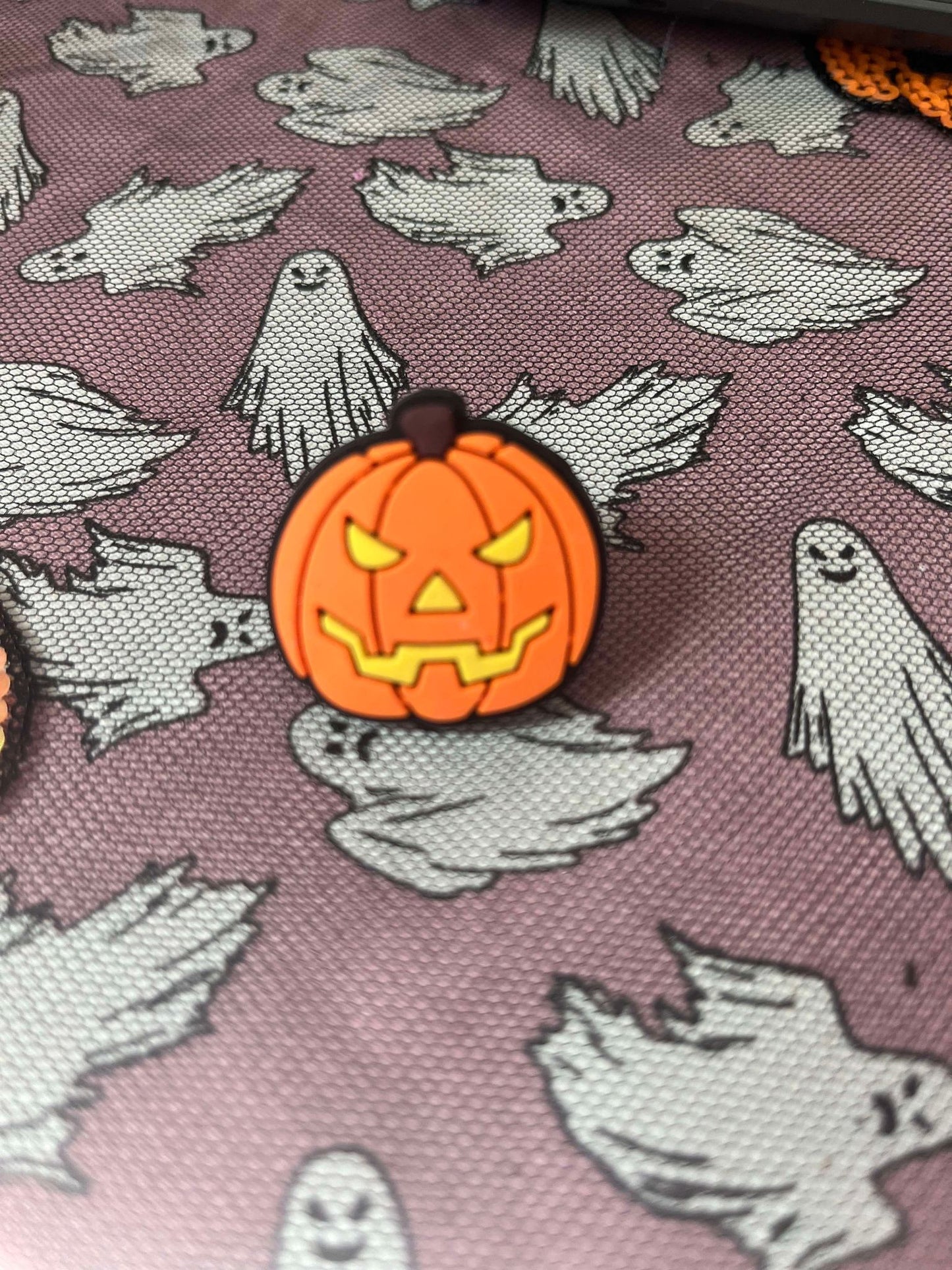 HALLOWEEN STRAW CHARM